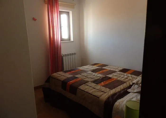 Casa Riqueta Silva * Bordeira (Bordeira)